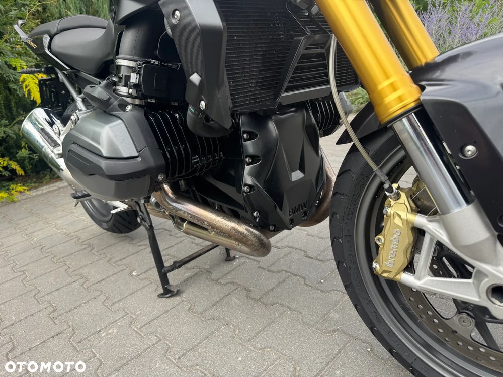 BMW R - 19