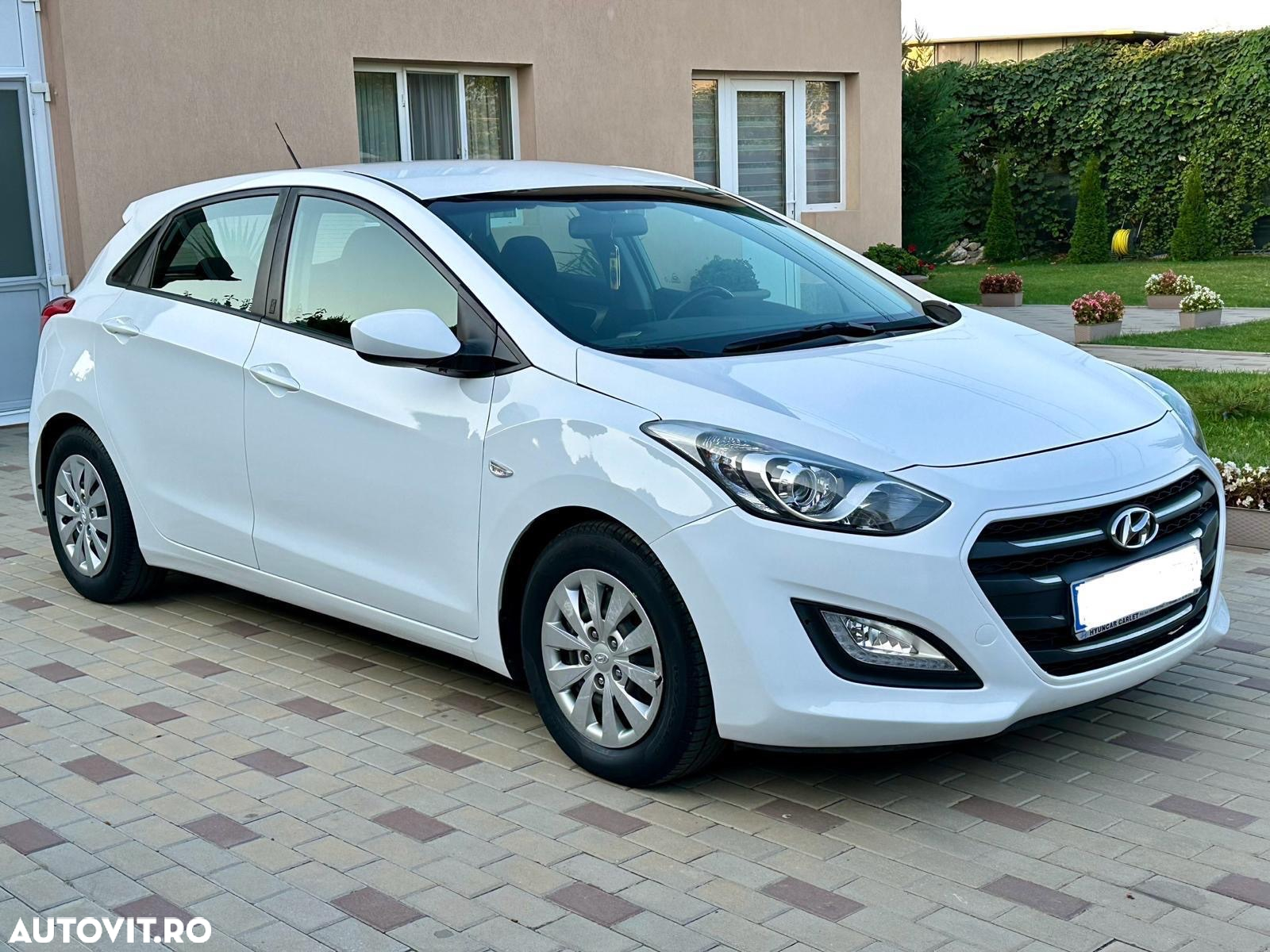 Hyundai i30 1.4 100CP 5DR M/T Comfort - 3