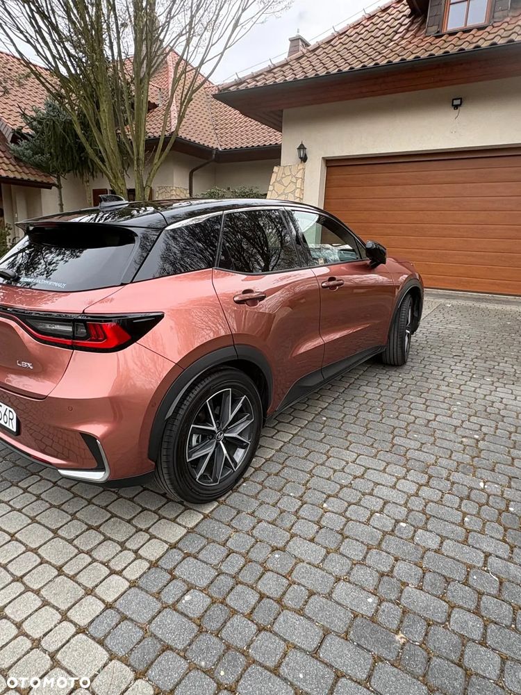 Lexus LBX 1.5 Hybrid Cool AWD - 3