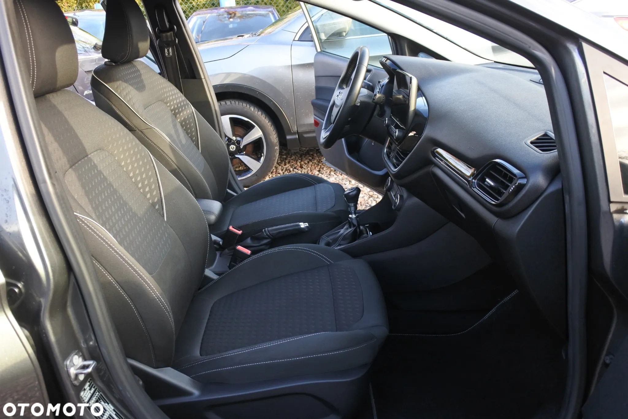 Ford Fiesta 1.0 EcoBoost S&S TITANIUM - 6