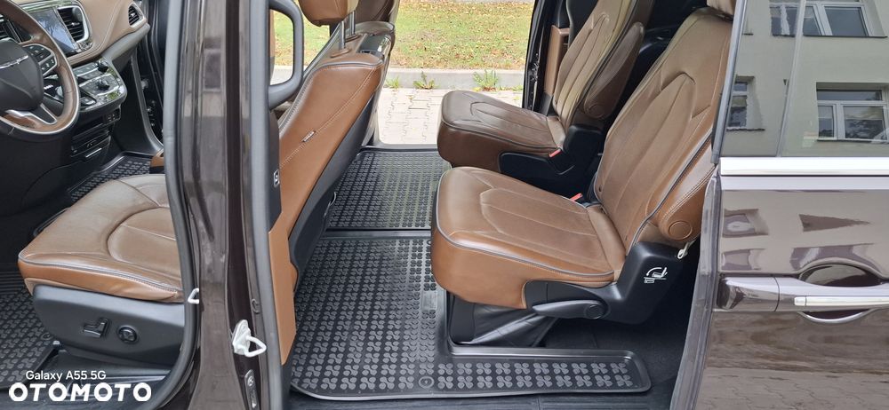 Chrysler Pacifica - 6