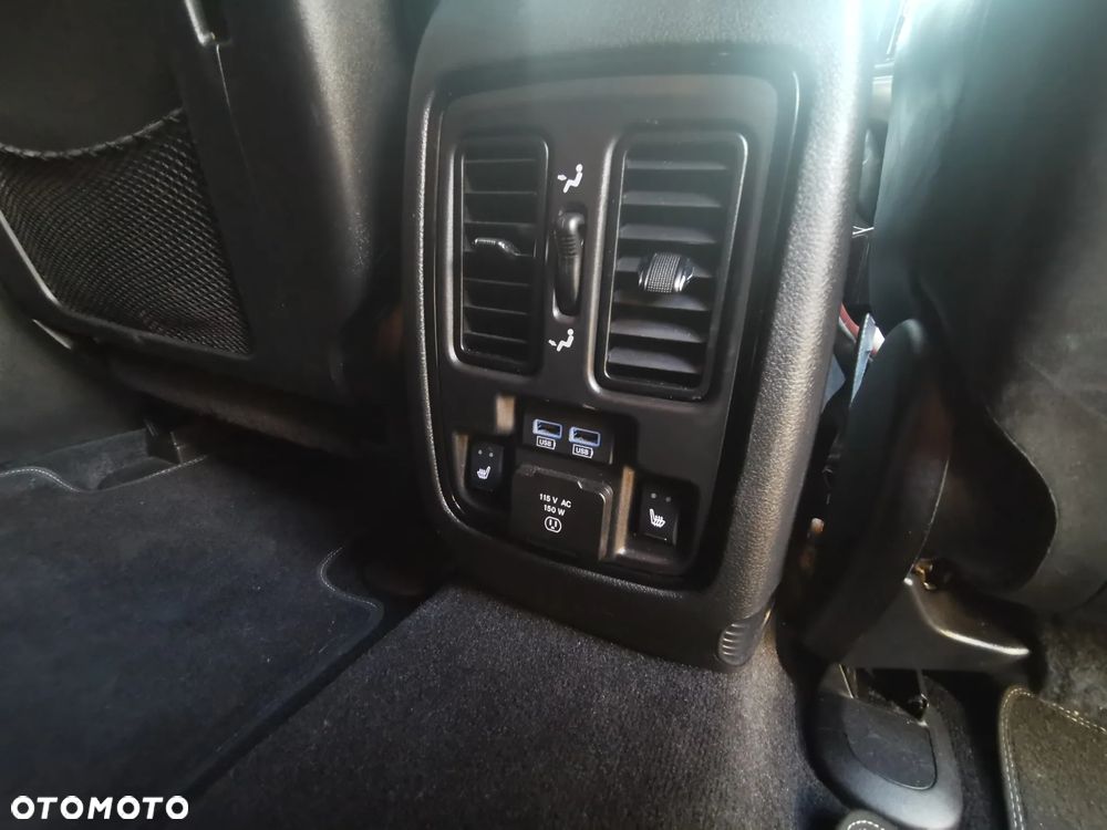 Dodge Durango 6.4 SRT - 28
