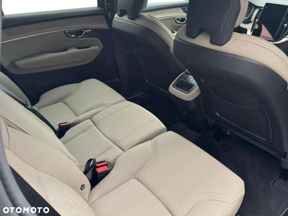 Volvo XC 90 B5 B AWD Plus Bright - 12