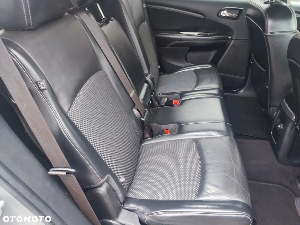 Dodge Journey - 16