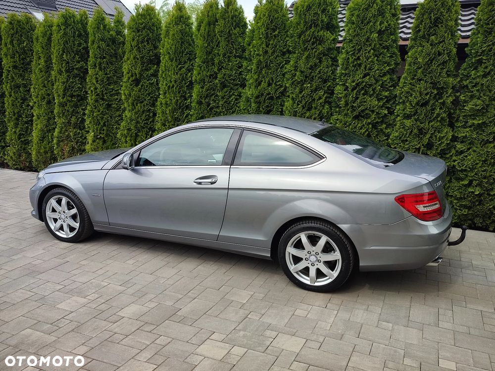 Mercedes-Benz Klasa C 220 BlueTEC BlueEFFICIENCY Edition 7G-TRONIC Edition 1 - 12