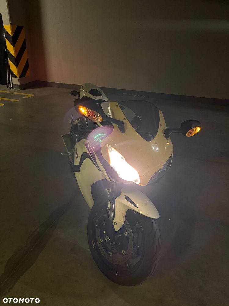 Honda CBR - 4