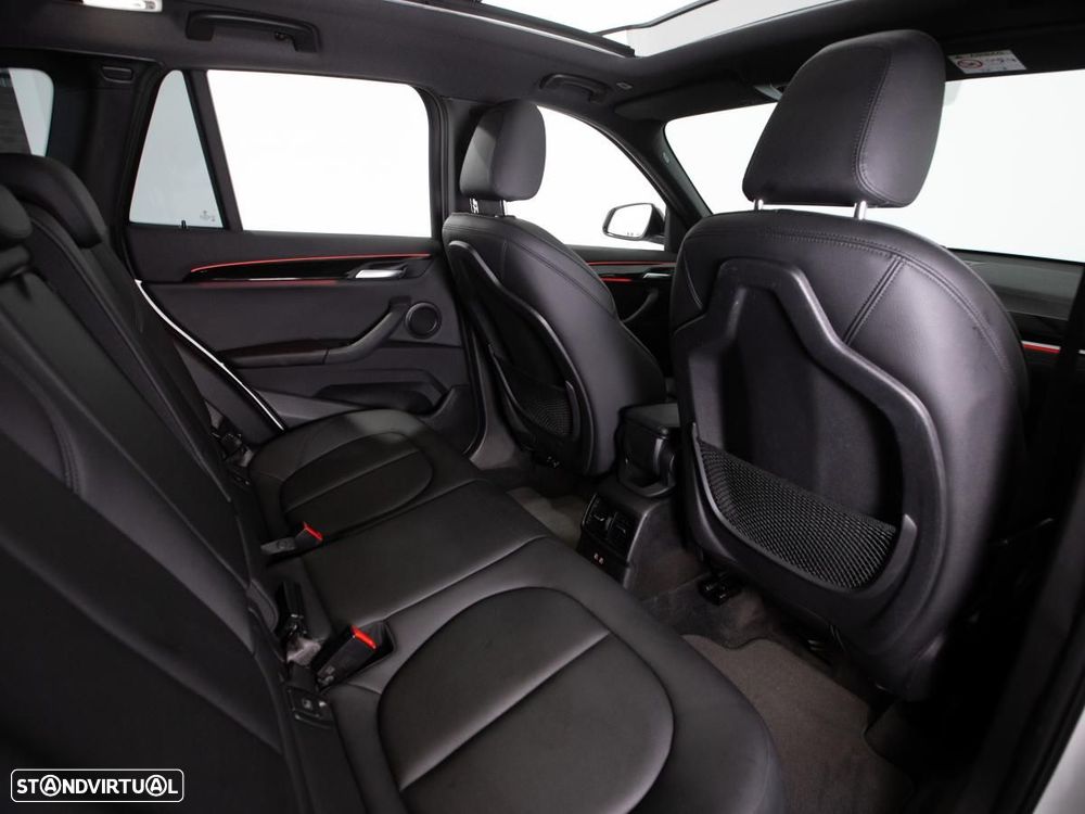 BMW X1 xDrive25e M Sport - 12