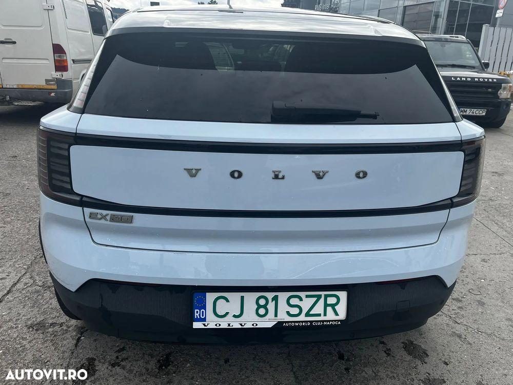 Volvo EX30 Single Motor Extended Range Core - 9