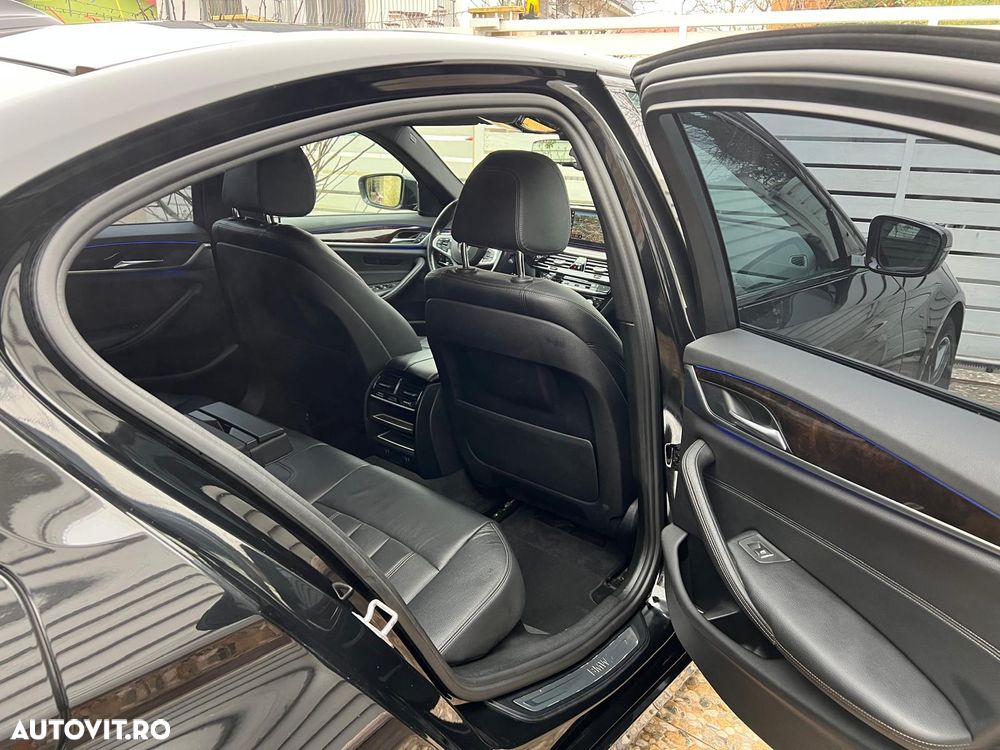 BMW Seria 5 540i xDrive Aut. Luxury Line - 11