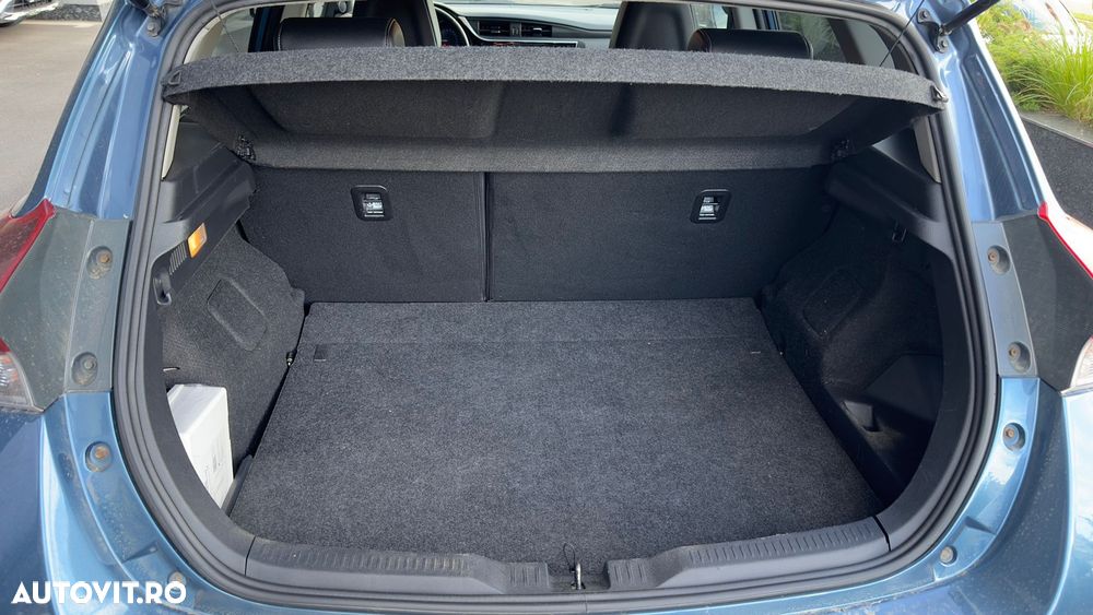 Toyota Auris - 17