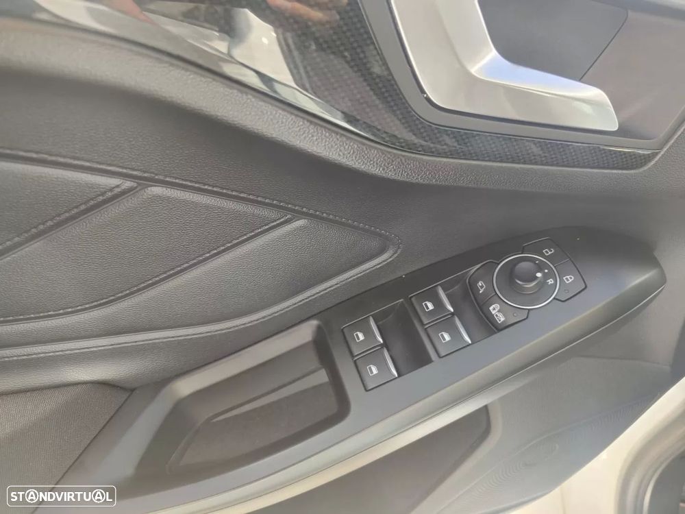 Ford Focus 1.0 EcoBoost MHEV ST-Line X - 14