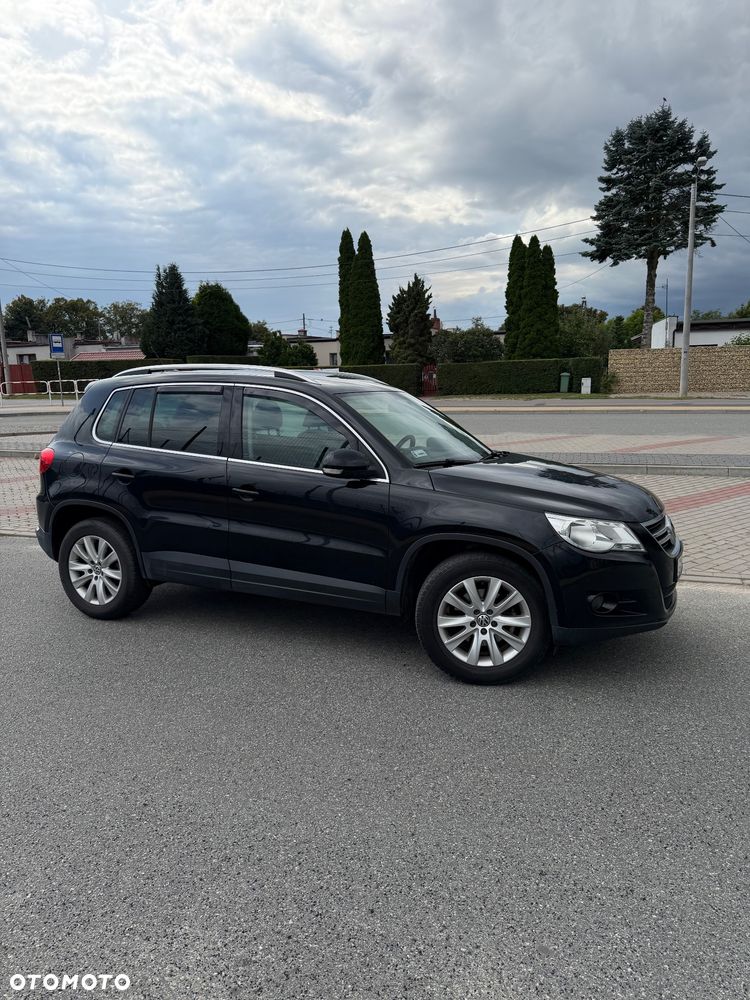 Volkswagen Tiguan 2.0 TDI DPF BlueMotion Technology Sport & Style - 9