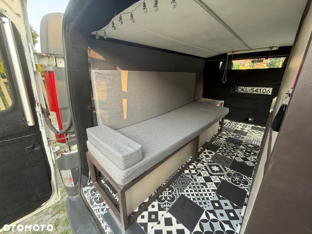 Opel Vivaro - 8