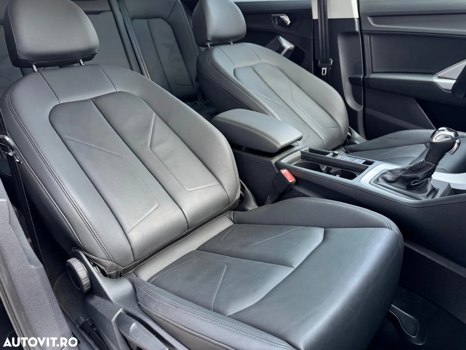 Audi Q3 35 TFSI S tronic - 14