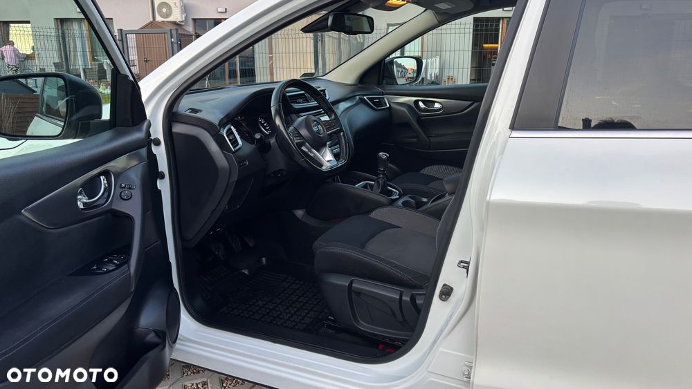Nissan Qashqai 1.2 DIG-T N-Connecta EU6 - 12