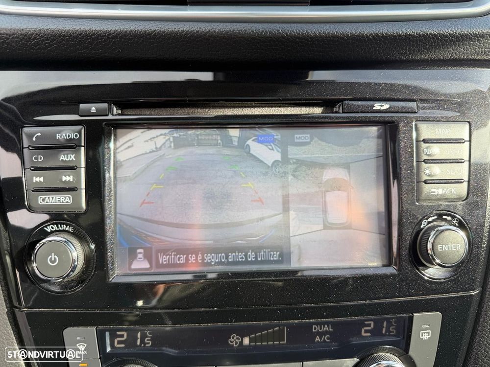 Nissan Qashqai 1.5 dCi N-Connecta 18 - 26