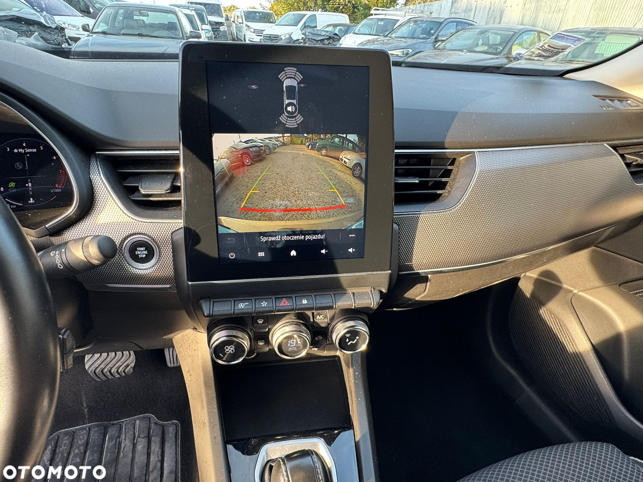 Renault Arkana 1.3 TCe mHEV Techno EDC - 14