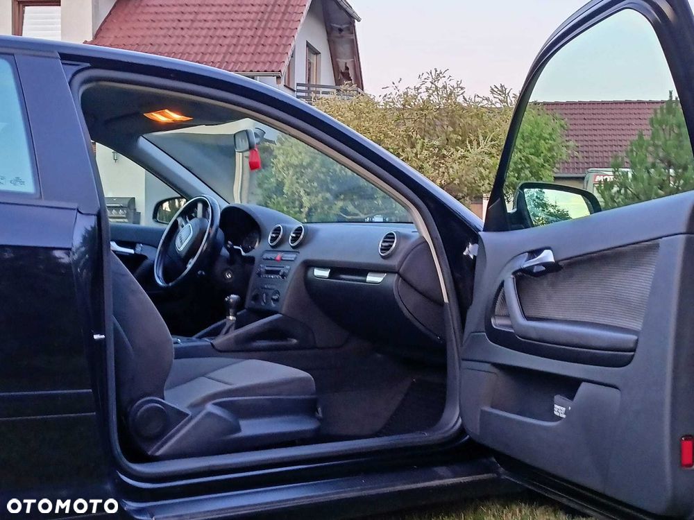Audi A3 Sportback - 4
