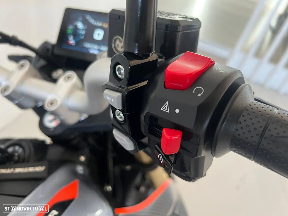 QJ Motor SRK 125S - 12