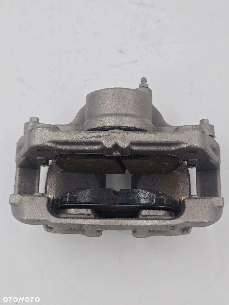 ORYGINALNY ZACISK HAMULCOWY PRAWY PRZÓD MERCEDES BENZ W177 W247 A1774421030 - 2
