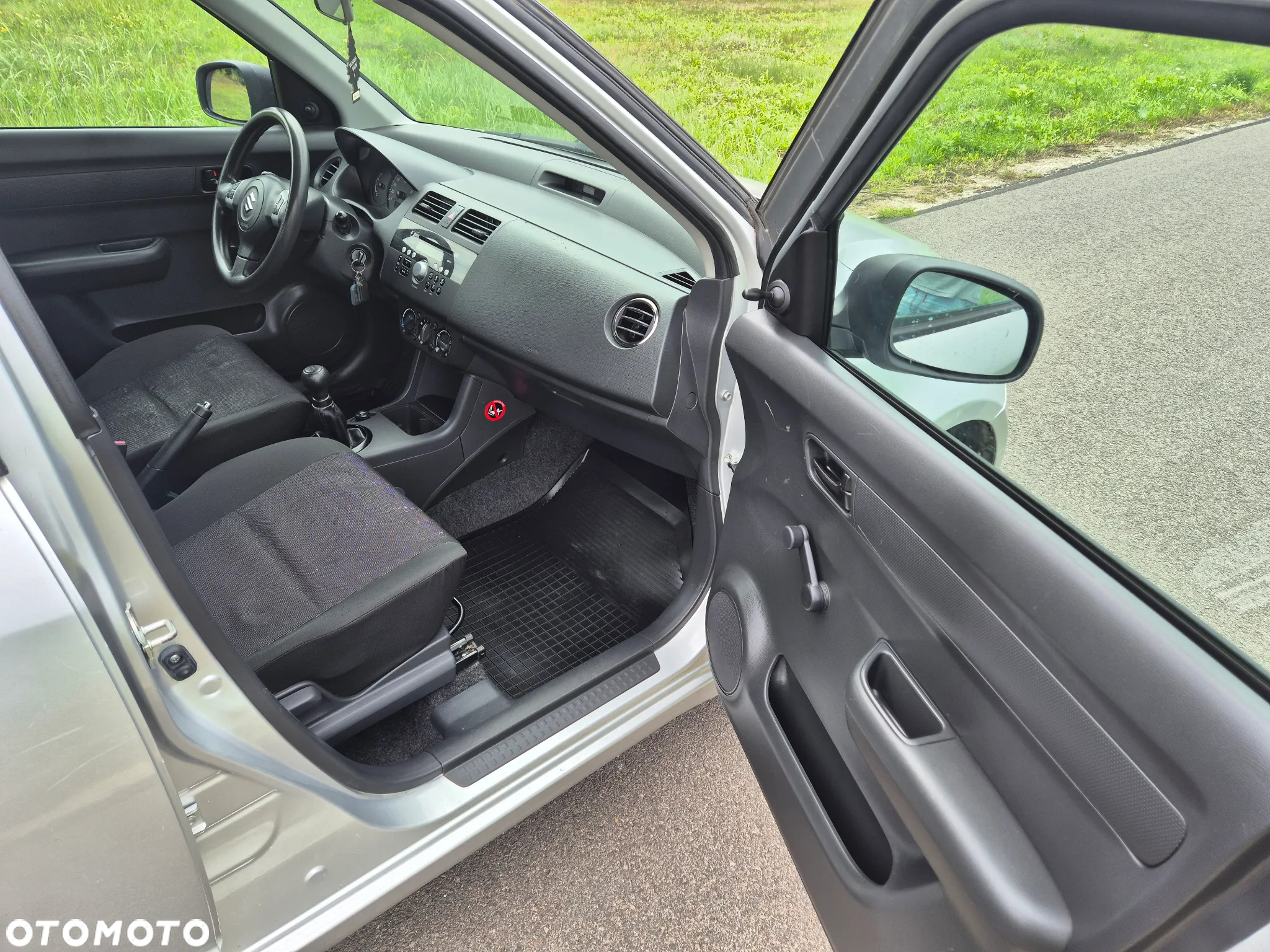 Suzuki Swift - 13
