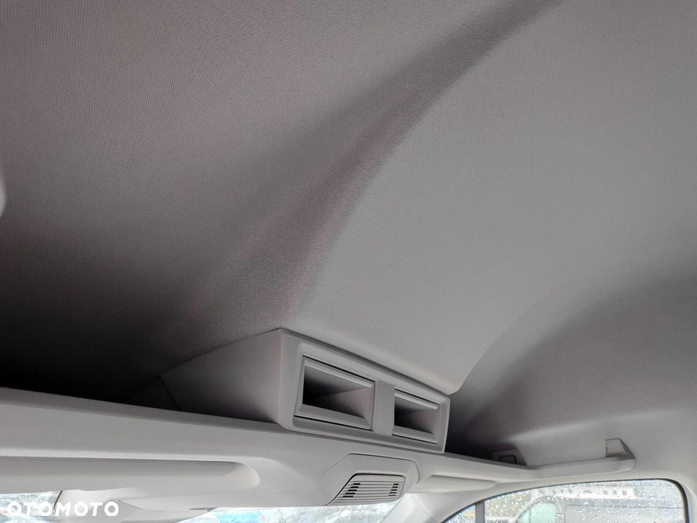 Volkswagen Crafter 35 Furgon z wysokim dachem silnik: 2,0 l EU6 SCR 177 KM, przedni 8-bieg.automatyczna, r.o : 4490 mm - 20