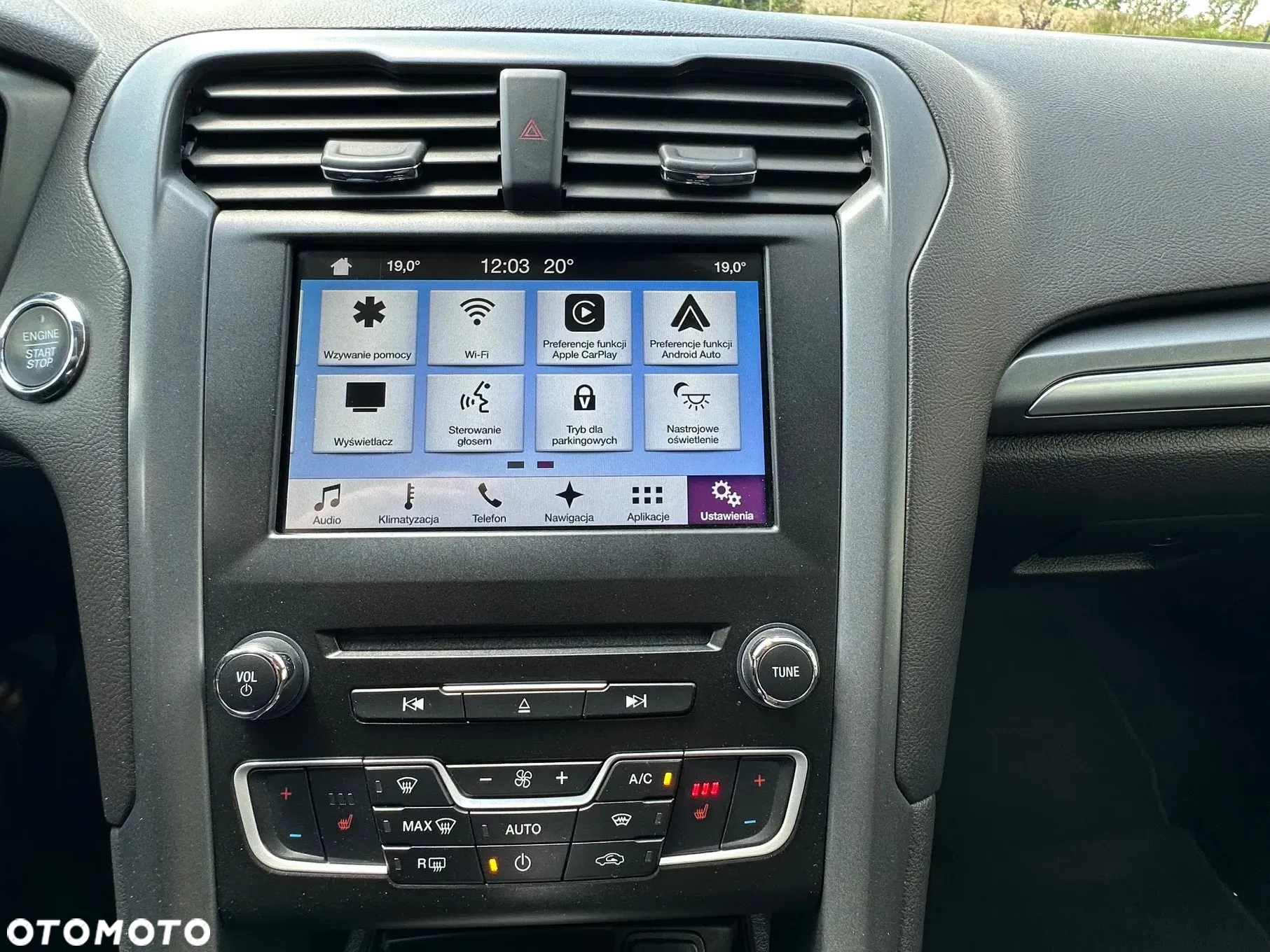 Ford Mondeo 2.0 EcoBoost Titanium - 36