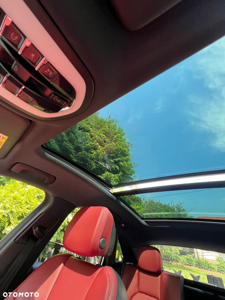 Porsche Macan Standard - 1