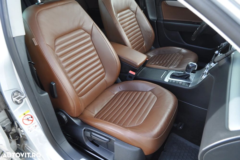 Volkswagen Passat Variant 2.0 TDI Blue TDI DSG Highline - 24