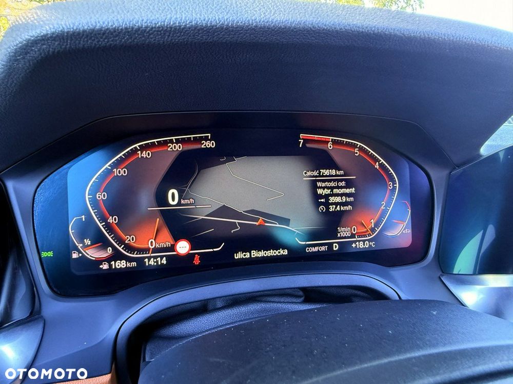 BMW Seria 3 330i xDrive - 33