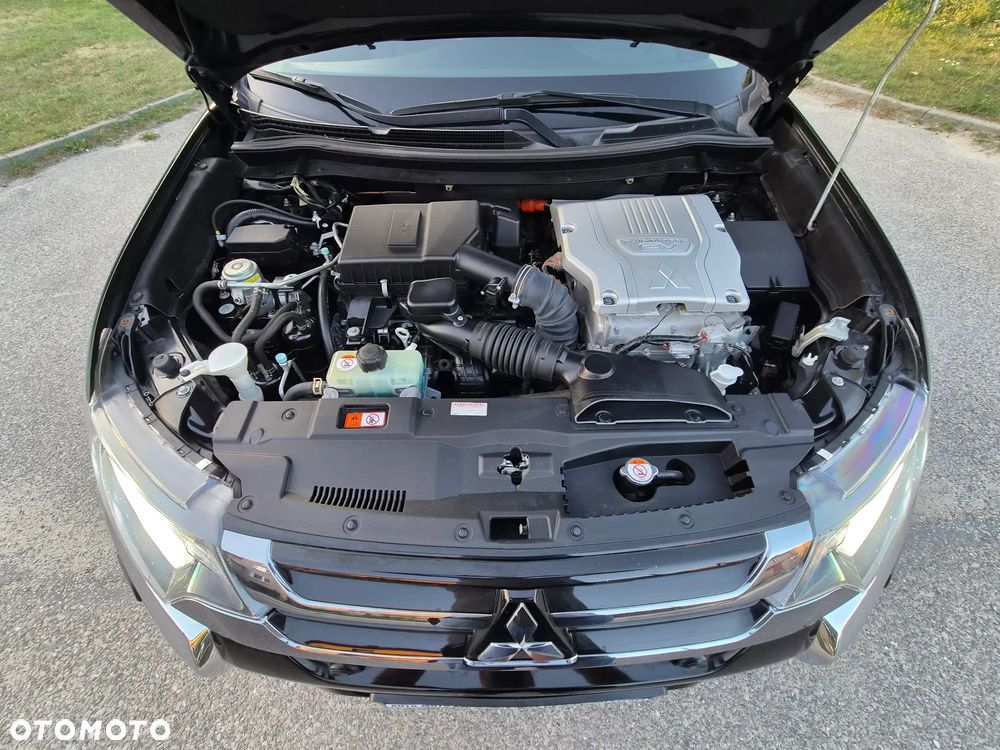 Mitsubishi Outlander - 36