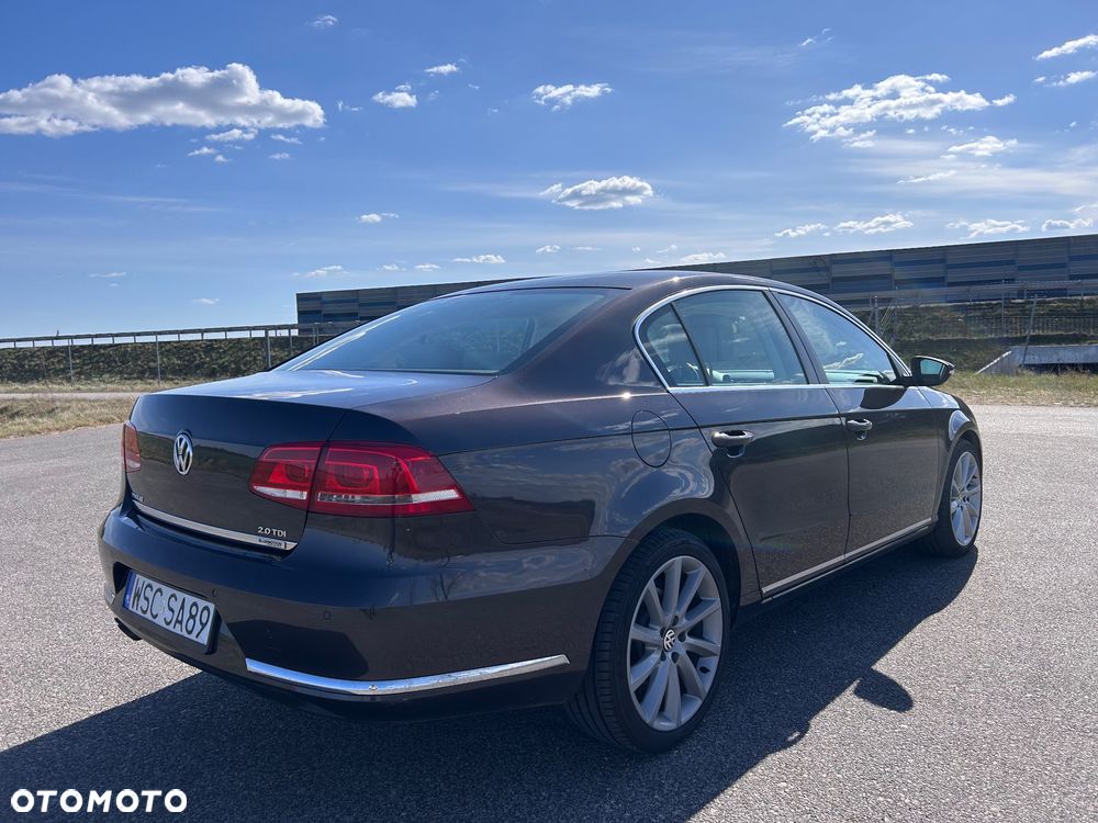 Volkswagen Passat - 8