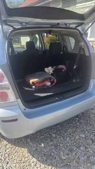 Toyota Corolla Verso 1.8 Premium 7os - 14