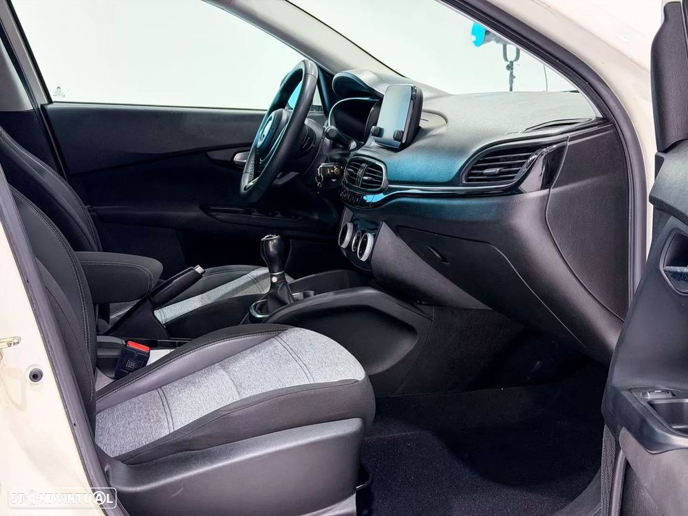 Fiat Tipo Cross 1.0 GSE T3 City - 26