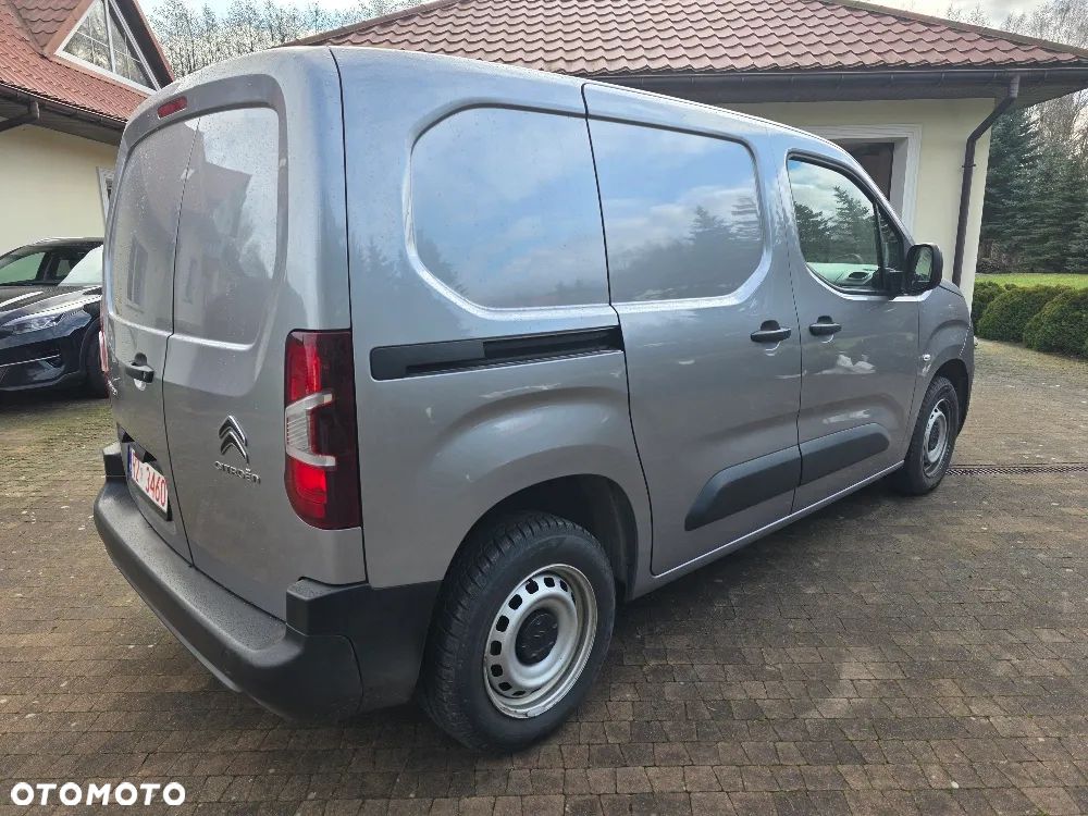 Citroën BERLINGO - 11