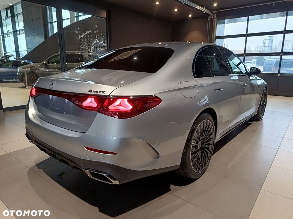 Mercedes-Benz Klasa E - 8