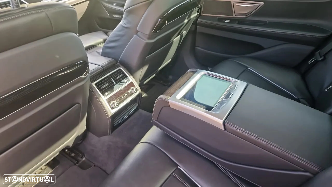 BMW 730 d xDrive Pack M - 44