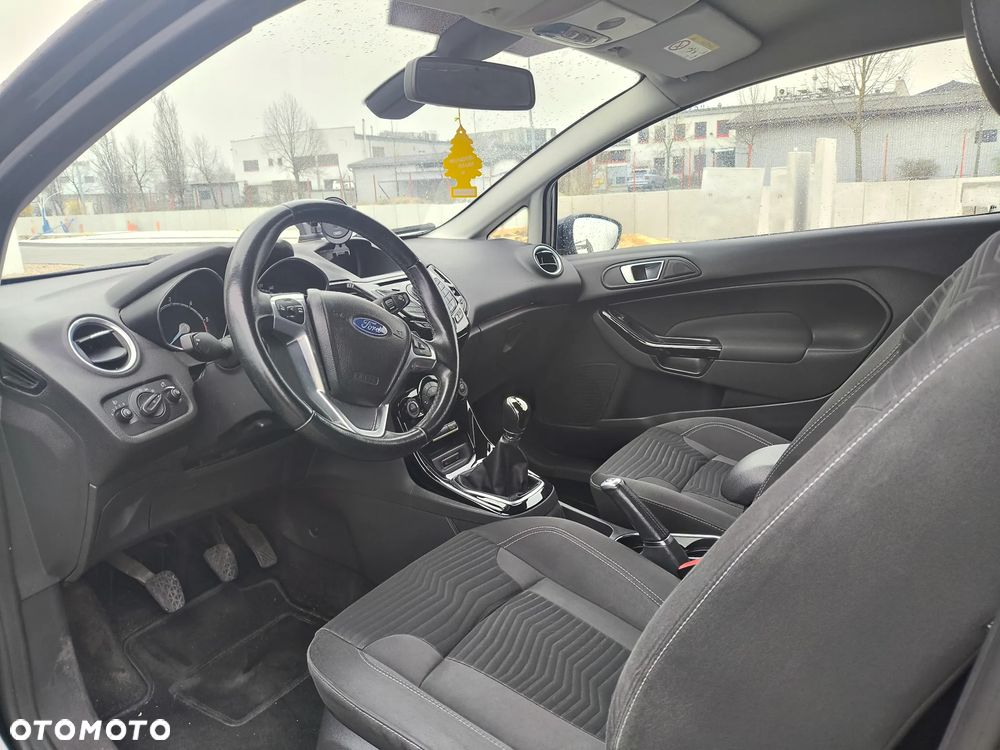 Ford Fiesta 1.6 TDCi Titanium - 9