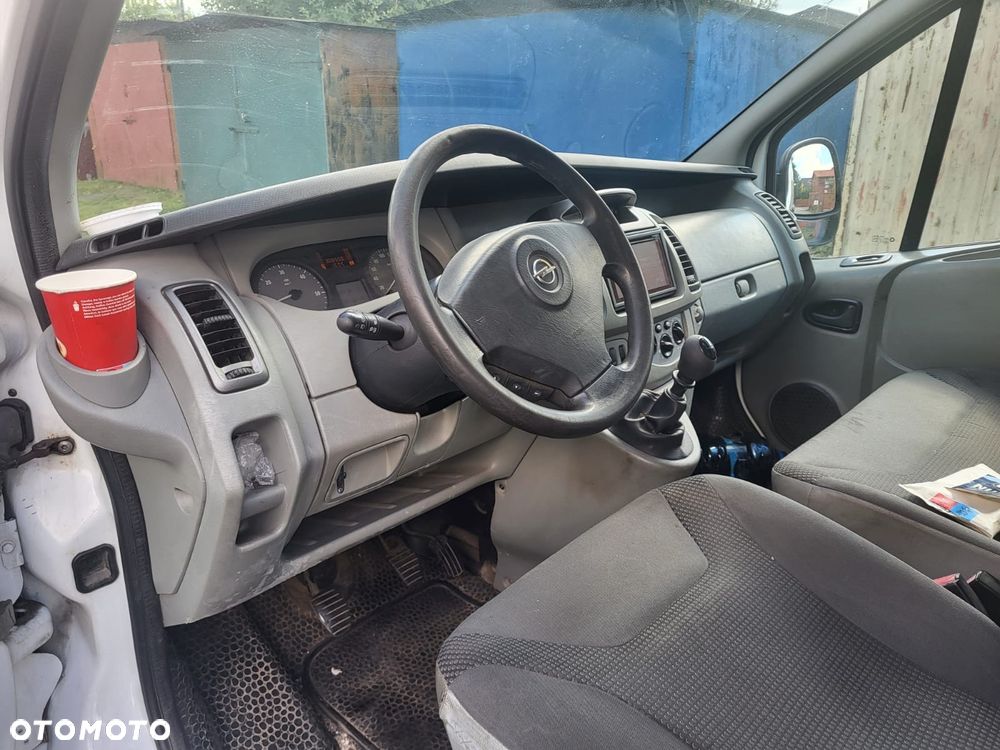 Opel Vivaro - 9