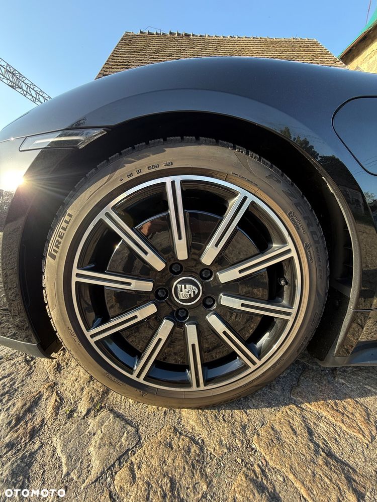 Porsche Taycan - 8