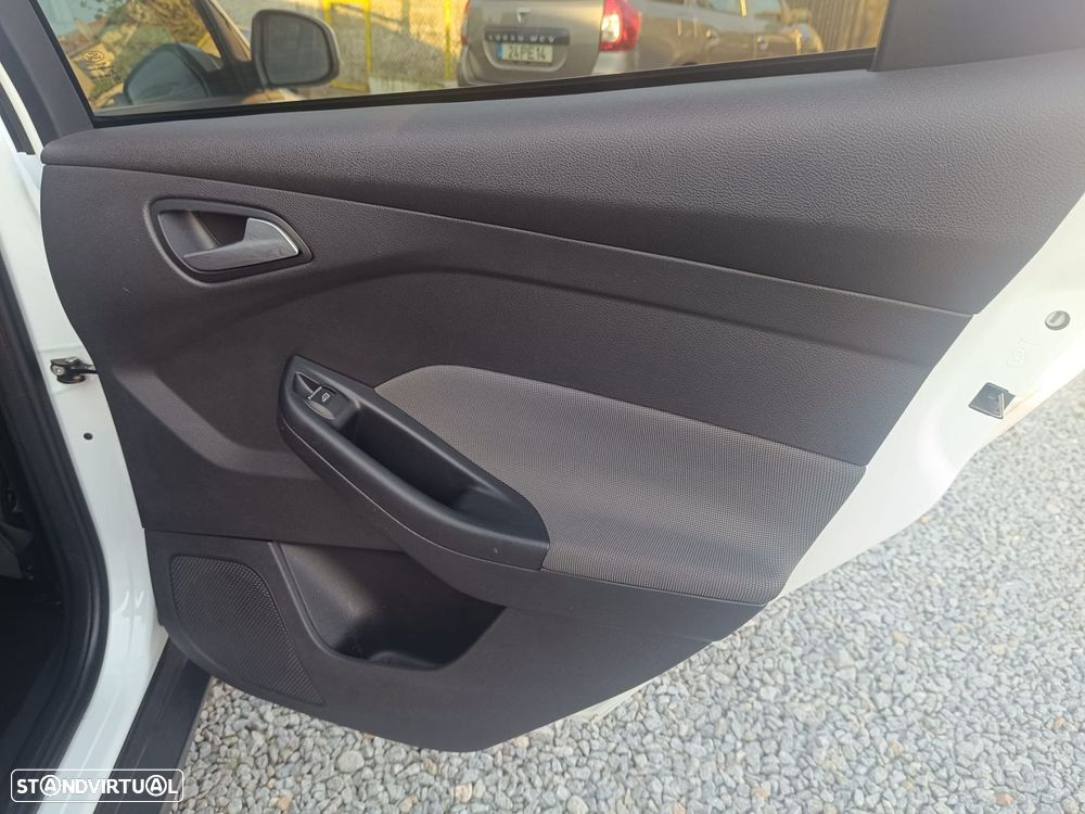 Ford Focus SW 1.6 TDCi Trend Easy - 10