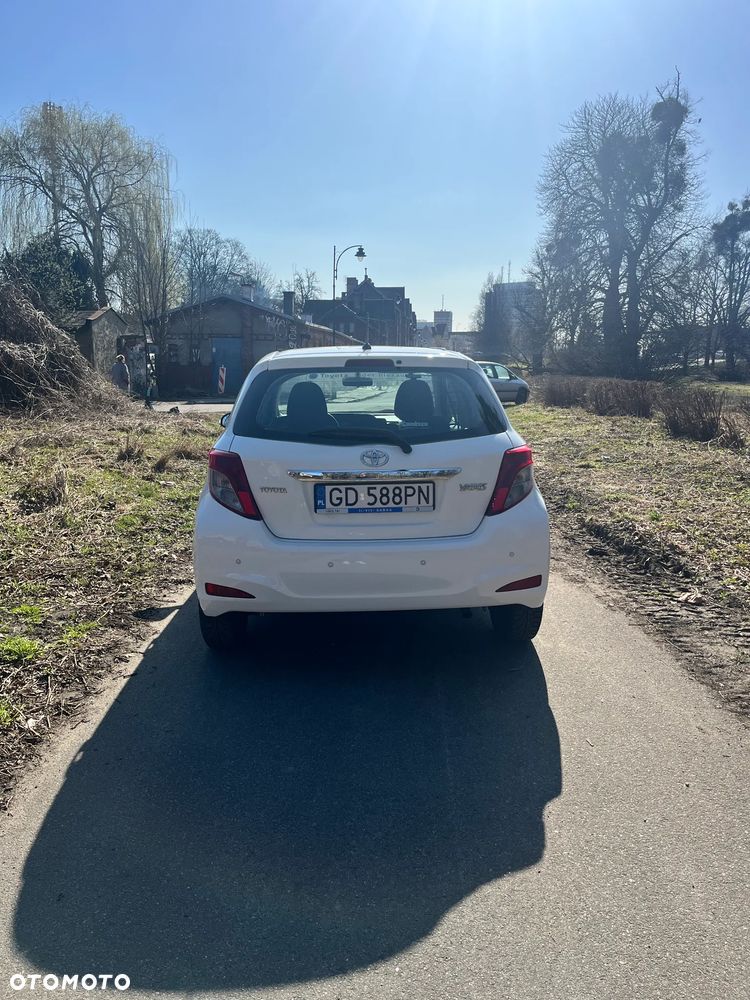 Toyota Yaris - 11