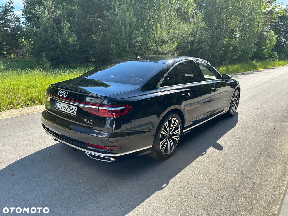 Audi A8 - 4