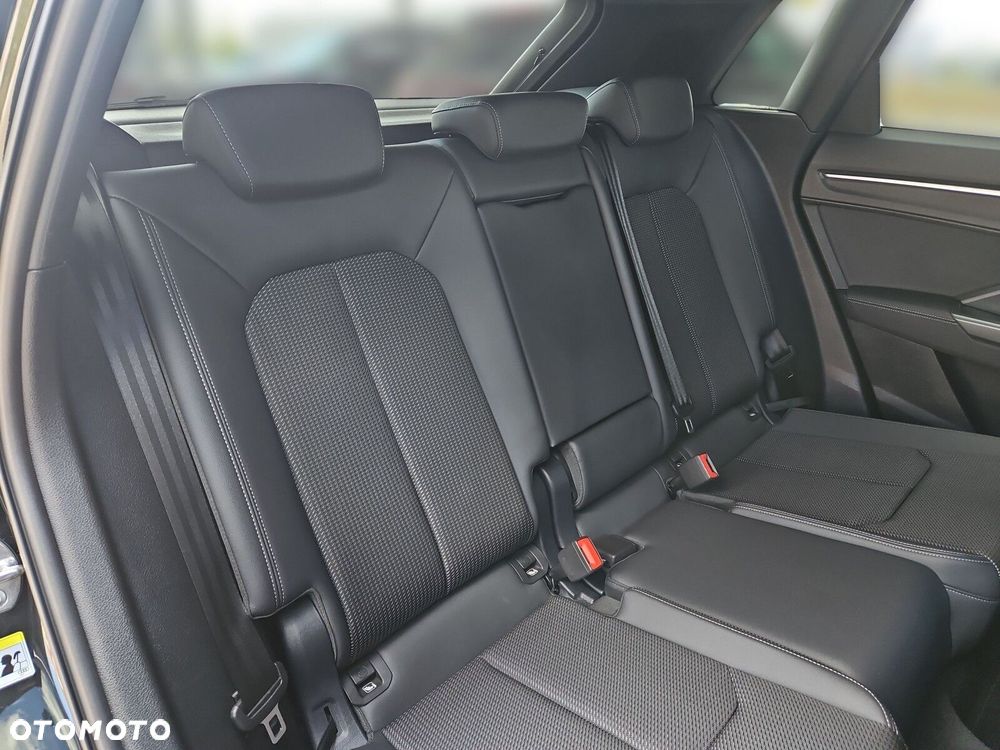 Audi Q3 35 TFSI mHEV S-Line S tronic - 14