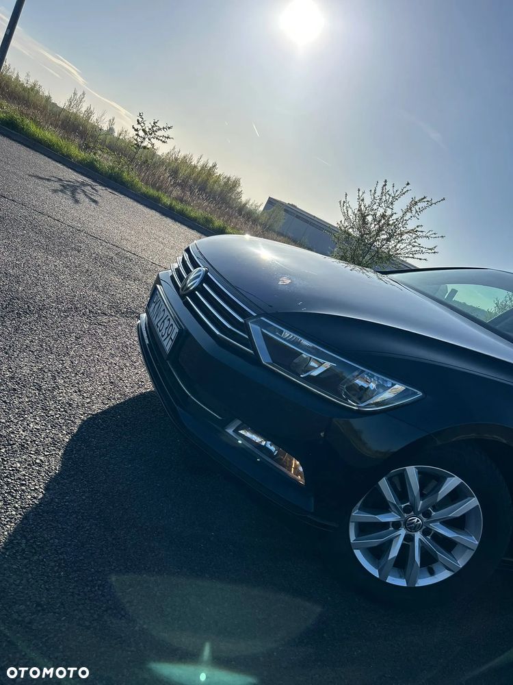 Volkswagen Passat 2.0 TDI (BlueMotion Technology) Comfortline - 25