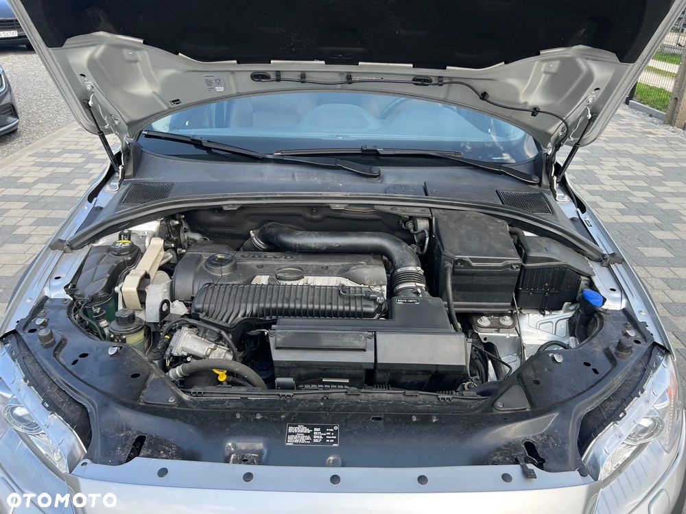 Volvo XC 70 T5 AWD Dynamic Summum - 17