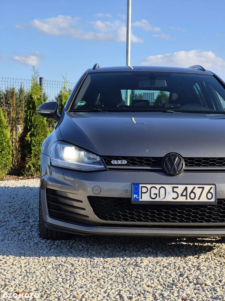 Volkswagen Golf - 4