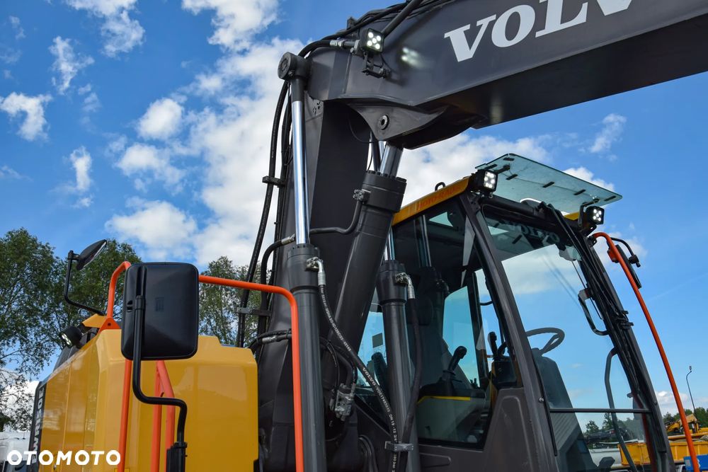 Volvo EWR150E / 6400 MTH / KOPARKA KOŁOWA / KABINA / KLIMATYTZACJA / SPYCH / STABILIZATORY / DODATKOWY OSPRZĘT / 3 ŁYŻKI / SPROWADZONA - 13