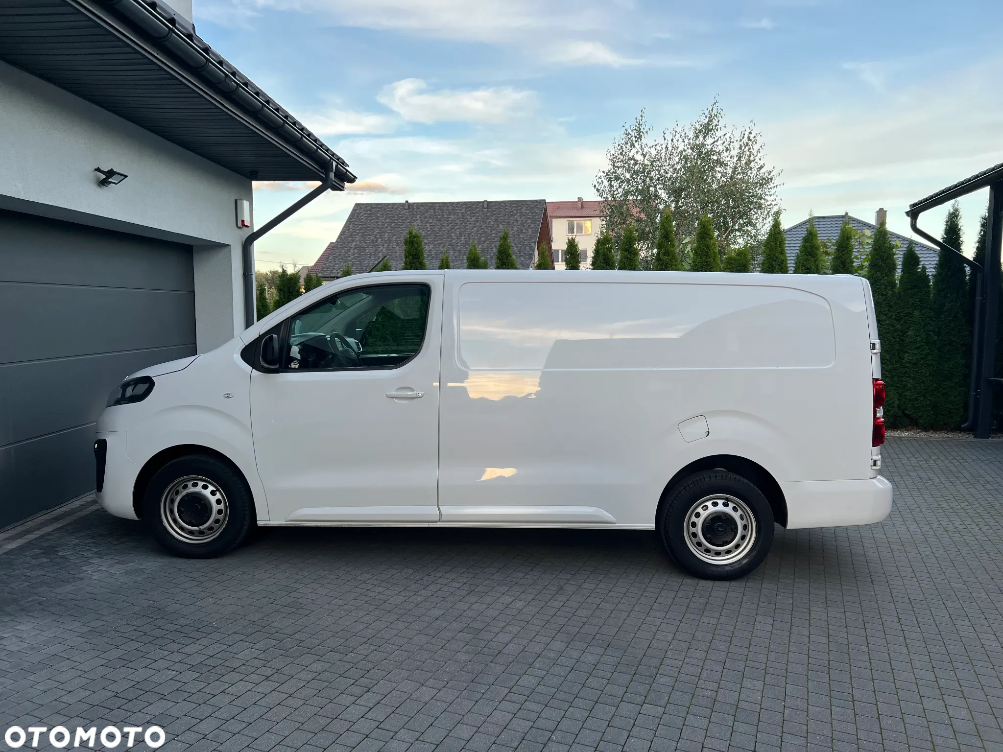 Opel Vivaro - 16