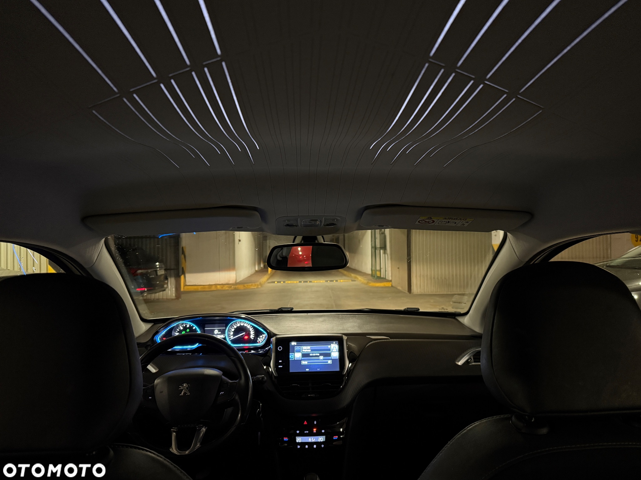Peugeot 2008 1.6 BlueHDi Allure - 26